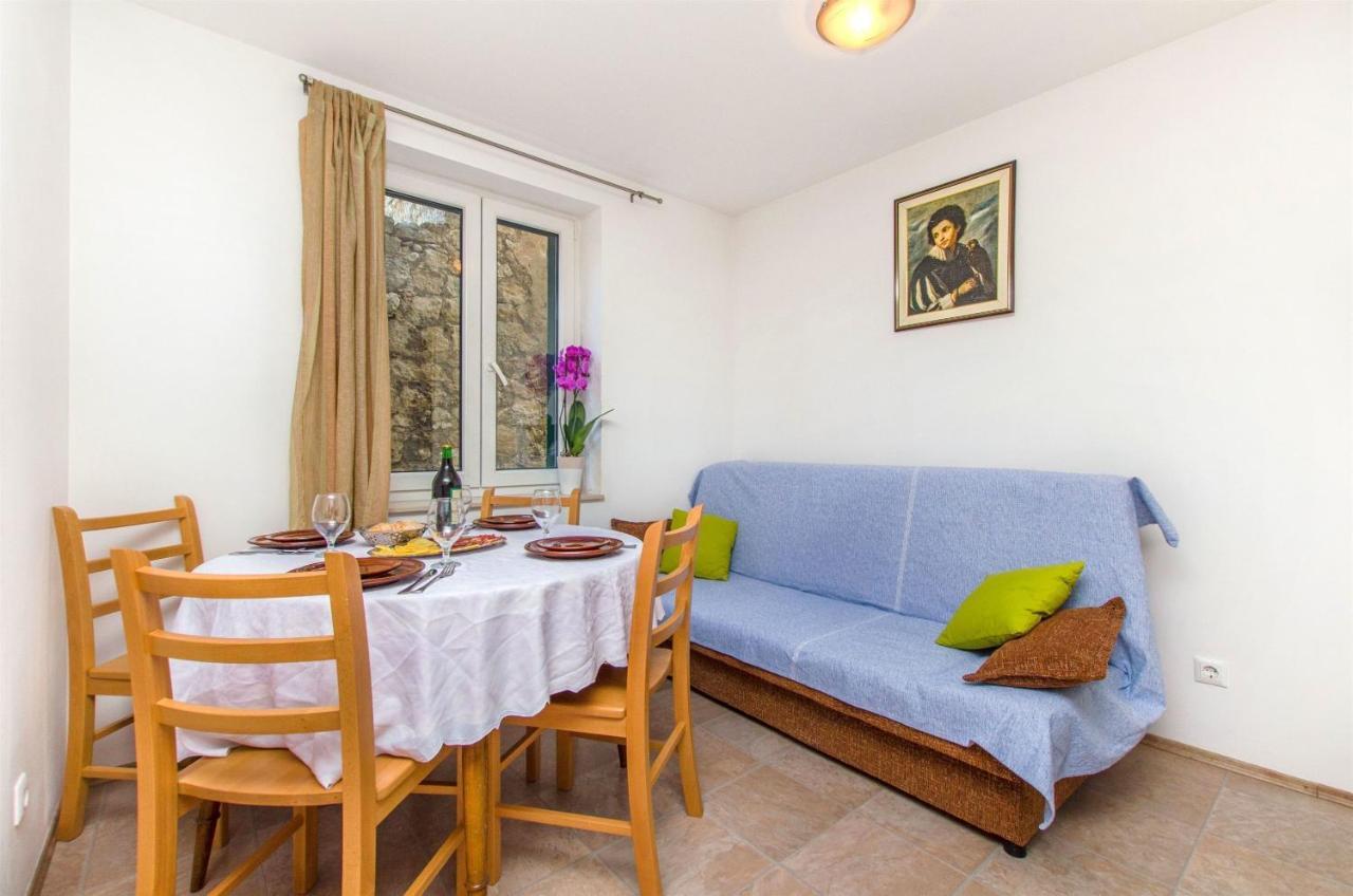 Apartments Mira Omiš Esterno foto