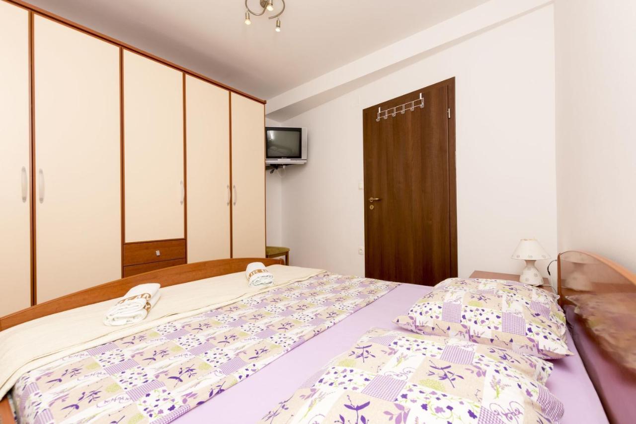 Apartments Mira Omiš Esterno foto