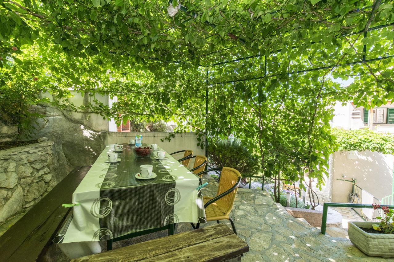 Apartments Mira Omiš Esterno foto