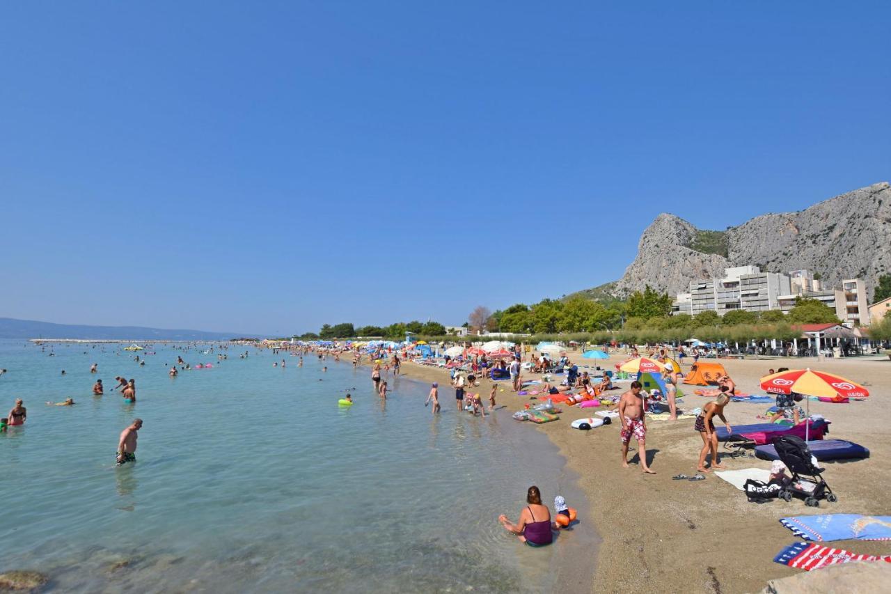 Apartments Mira Omiš Esterno foto